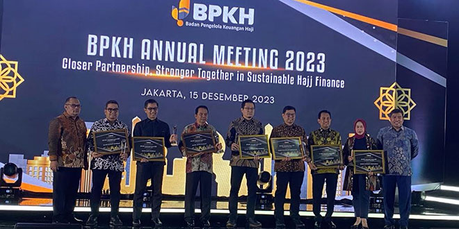 Unit Usaha Syariah Bank Sumut Raih Terbaik I BPKH Award - Siaran Rakyat